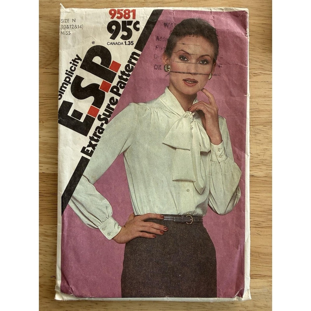 Simplicity ESP Pattern 9581 Misses' Gathered Button-Front Blouse Size 10-14 CUT